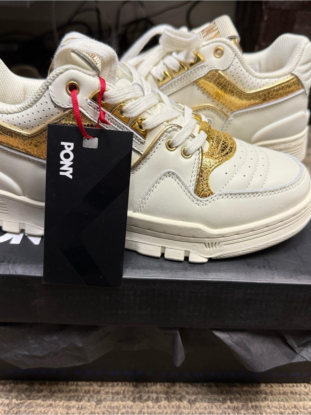 PONY White & Gold Fashion Sneakers ladies 7.5/men’s 5.5